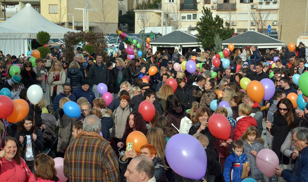PULA, 31.12.2018. - ZADNJI DAN, TRZNICA VERUDA, DOCEK NOVE GODINE U PODNE, KLIZALISTE, GUSTAFISnimio Neven LAZAREVIC